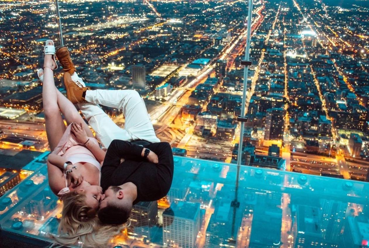 Linda Apartment-Icon56-District4-3Mins To Center Dtrc1- Infinity Pool- Awesome Rooftop ホーチミン市 エクステリア 写真